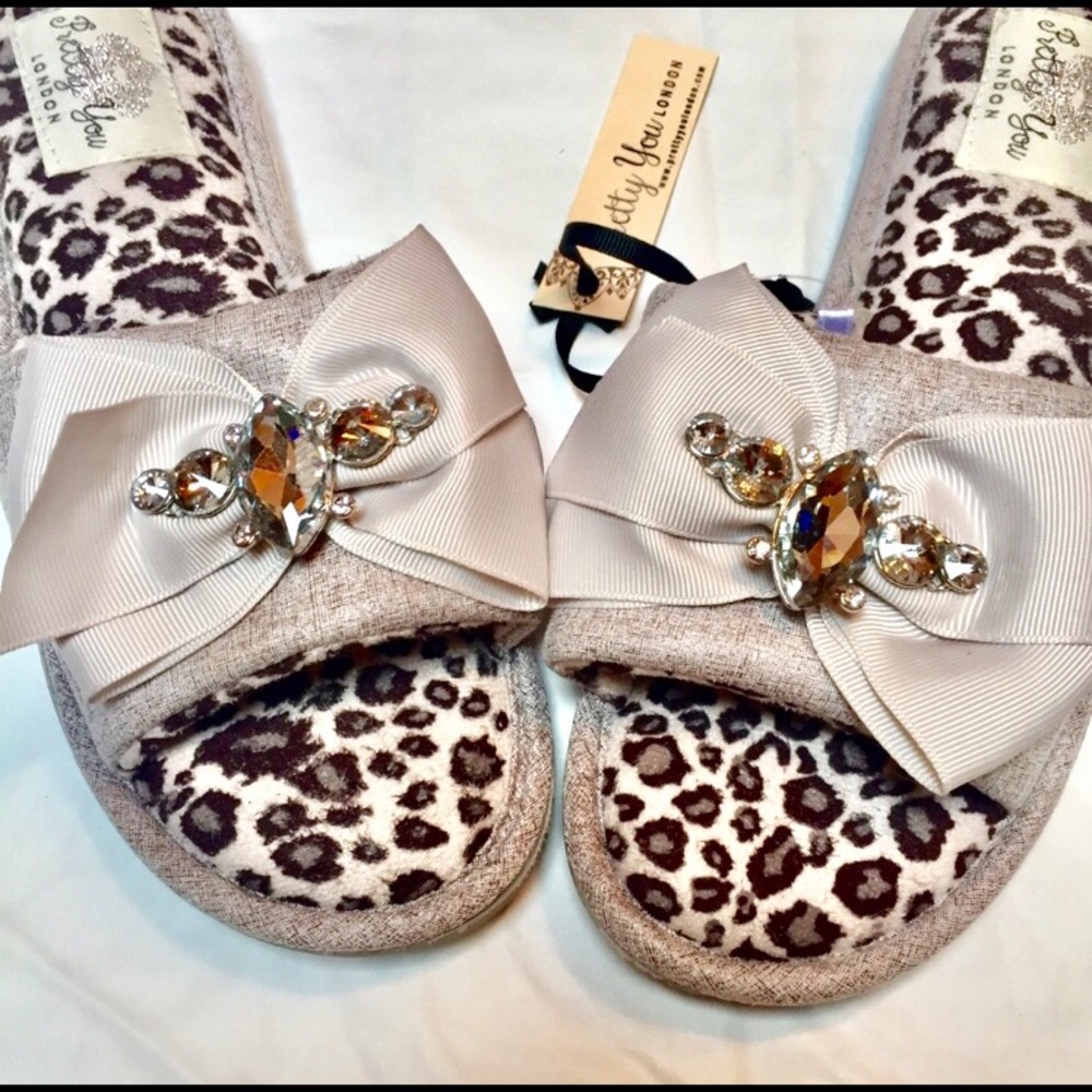 NEW Pretty You LONDON Elodie Grey Deluxe Slipper - Picture 3 of 7